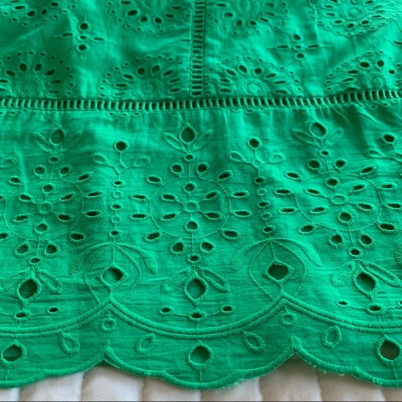 NWT Crown & Ivy Green Top - Picture 4 of 7